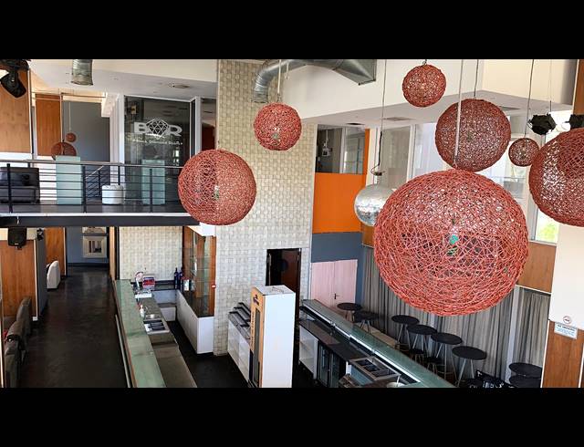 420M² BAR/PUB RENTED IN POINT WATERFRONT